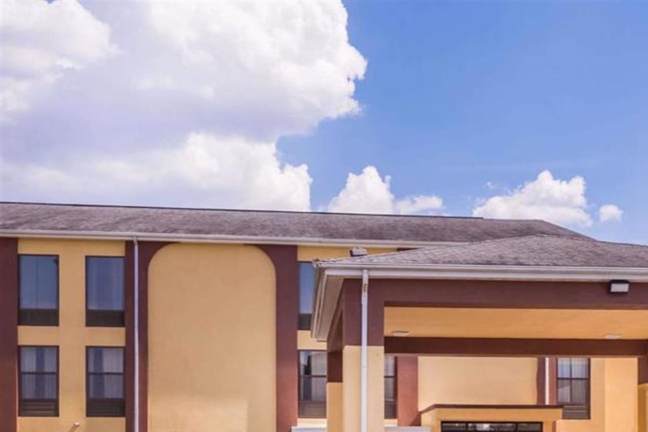 Howard Johnson By Wyndham Spartanburg Expo Center Buitenkant foto
