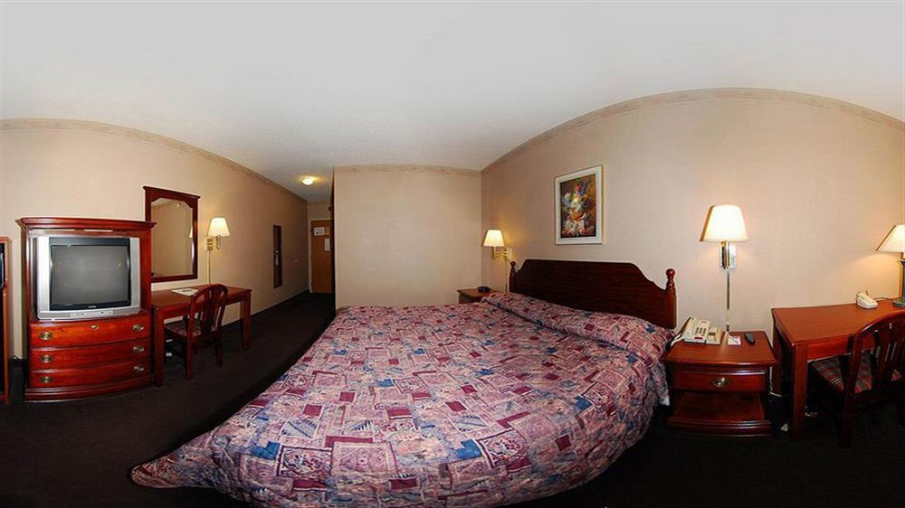 Howard Johnson By Wyndham Spartanburg Expo Center Buitenkant foto